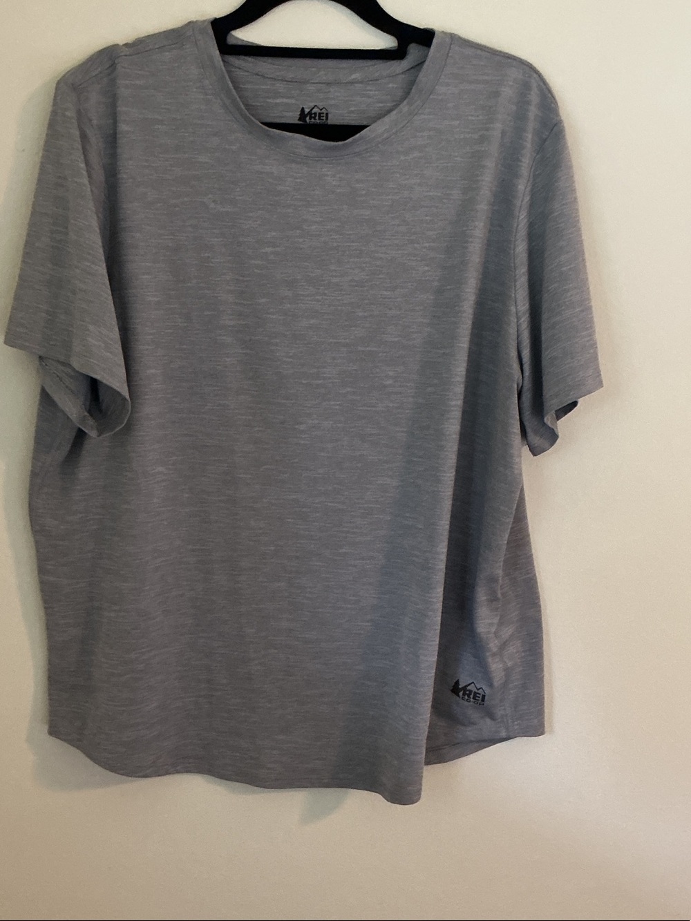REI Heather Gray Short Sleeve Crew Neck Jersey - Maternity?